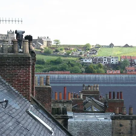 Teesdale Apartment *